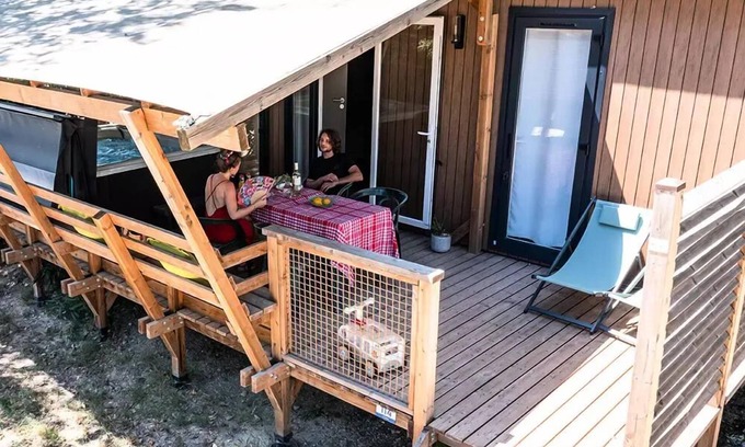 Cabrieres-dʼAigues House | Cottage Ansouis avec Jaccuzi 33m² - 2 bedrooms - 2 bathrooms + Jacuzzi 4 people