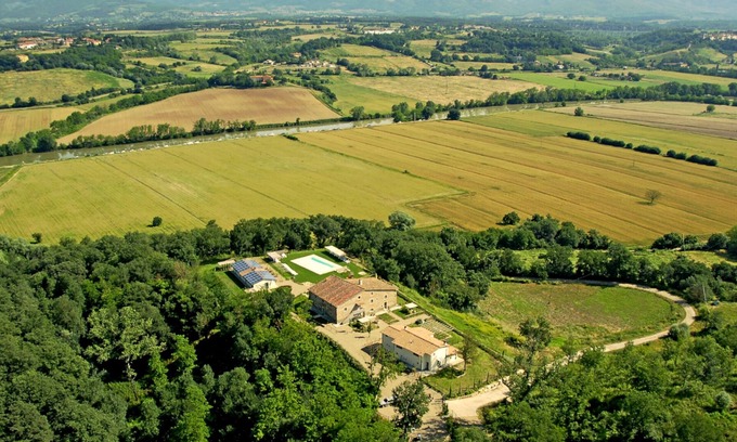 Pergine Valdarno Other | Cottage Arcobaleno detached farmhouse with big private garden and shared pool