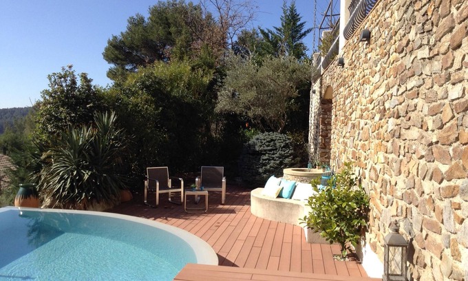 Auriol Cottage | . Cottage between sea and hills