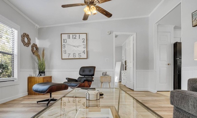 Butler Beach Cottage | Cottage by the Sea - Pet-Friendly!