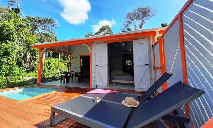 Deshaies Cottage | Cottage Corail Avec Piscine Privée a 900m de la Plage de Grande Anse