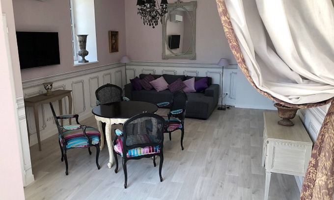 Azay-le-Rideau House | Cottage du chateau for 4 people – 90 M²- 2 bedrooms – 2 bathrooms – pool