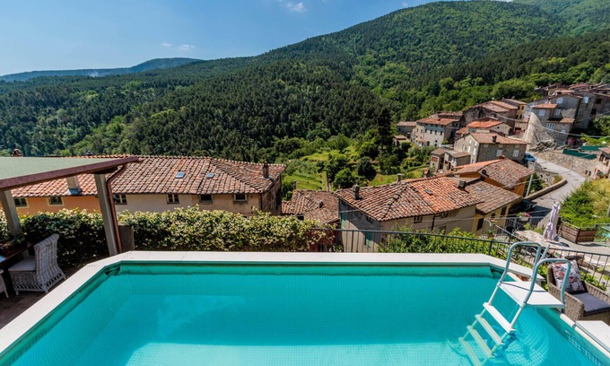 Ruota Villa | Cottage Gigi, Smart Convenient Stone Village House with Pool