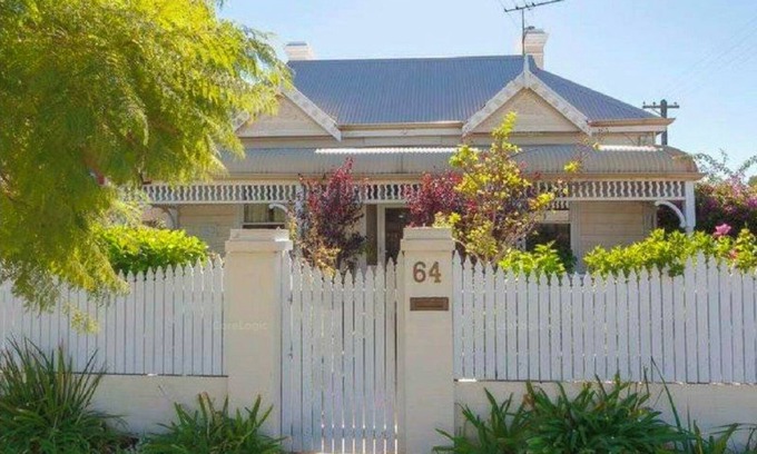 Leederville House | Cottage in Leederville close to shops and cafes