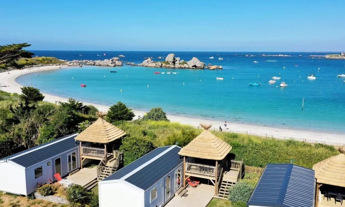 Brignogan-Plage House | Cottage jardin des dunes - Terrace with sea view - 3 Bedrooms 6 people