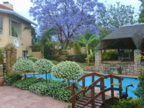 Douglasdale Apartment | Cottage on Pipers