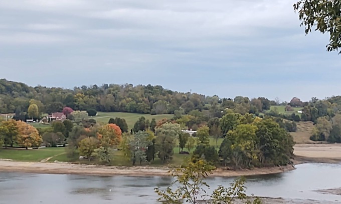 Johnson City Cottage | Cottage on the Lake
