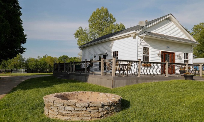 Lexington Cottage | Cottage on Working Race Horse Farm Minutes to Downtown, Keeneland, Horse Park!