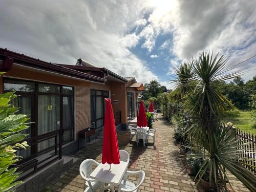 Ureki House | Cottage Shara - შარა