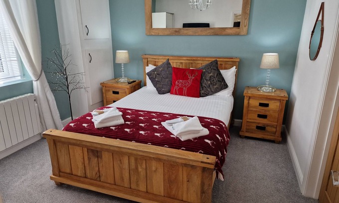 Carlisle Cottage | Cottage - Sleeps 3, hot tub & pet friendly