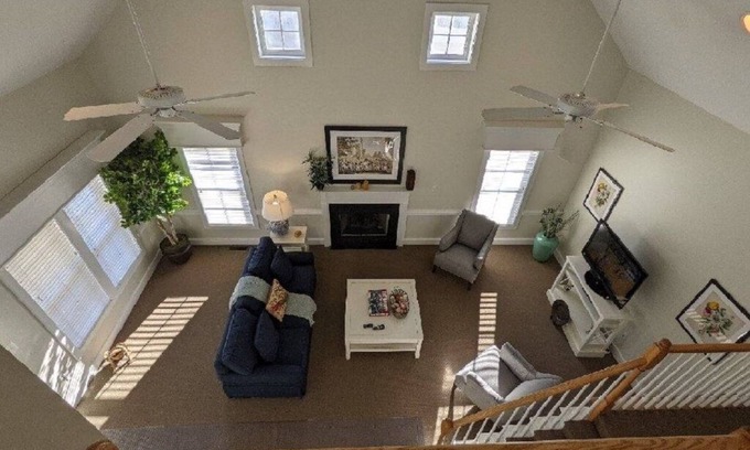Lackey Cottage | cottage sleeps 6-10 - incluudes both 2 bedroom and 1 bedroom in unuit