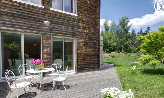 Saint-Genest-Malifaux Cottage | Cottage with Spa and Terrace in the Heart of Pilat