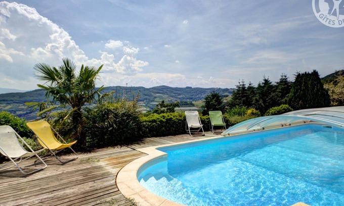 Valfleury Cottage | Cottage with Alps view, perfect for hiking