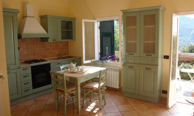 Vasia House | Cottage with garden, flooded with natural light, 2 bedrooms, Internet Free!