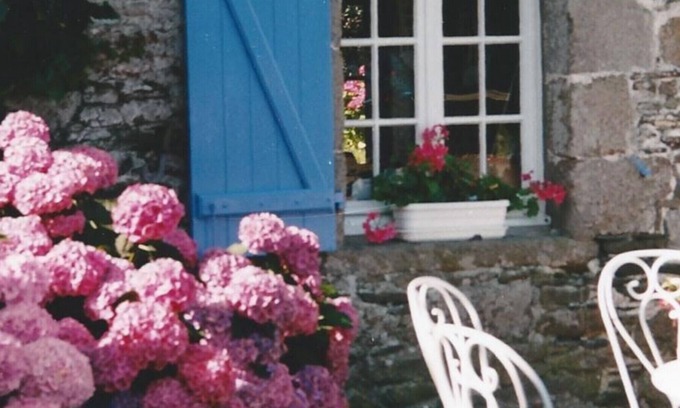 Cherrueix Cottage | Cottage with pool 300m from the sea and Mont Saint Michel