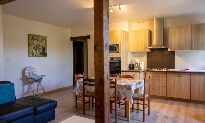 Beaumont-du-Perigord Cottage | Cottage with pool and wifi near Bergerac