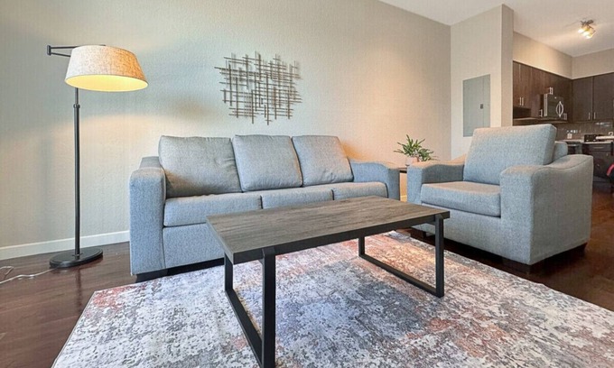 St. Petersburg - Clearwater Apartment | Cottonwood Bayview #804