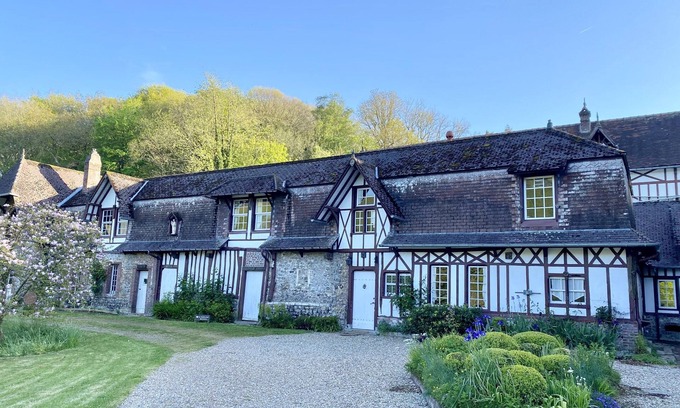 Vattetot-sur-Mer Cottage | Country Cottage by the Sea