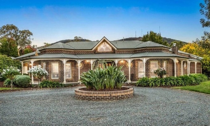 Kilsyth Other | Country Estate