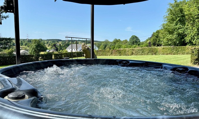 Gouvy House | Country gite with bubble bath, sauna and billard