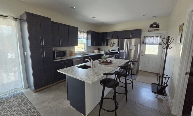Larkspur House | Country home on scenic, quiet acreage near Monument. Convenient to interstate.