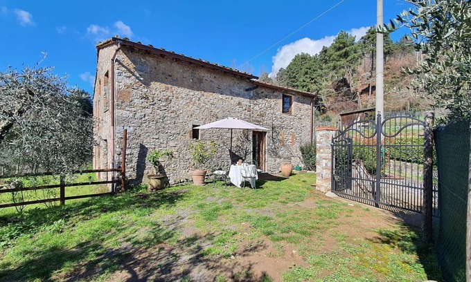 Loppeglia Other | Country House/Farm House in Loppeglia with 2 bedrooms sleeps 6