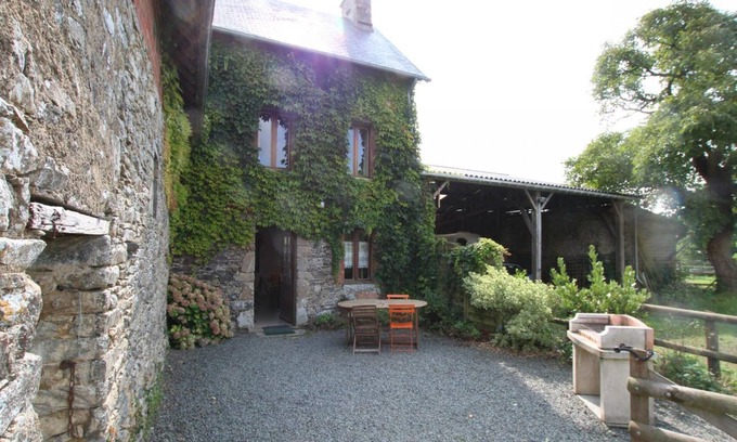 Cambernon Cottage | Country house in Cambernon, 4 ppl, fireplace