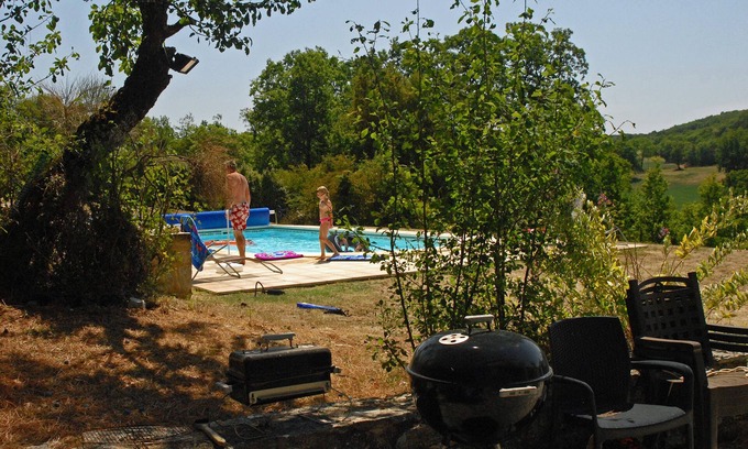 Frayssinet House | Country House,Mature Private Gardens &Heated Pool, nr Lot&Dordogne river valleys