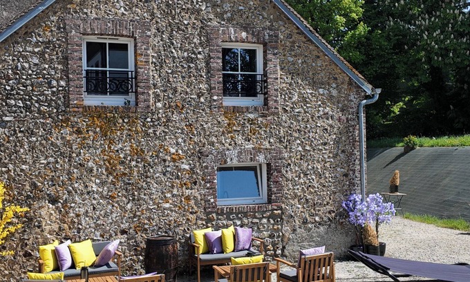 Les Aspres House | Country house - parties allowed and jacuzzi