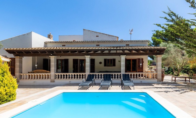 Sa Coma Villa | Country House 'Pomeres Nou' with Private Pool, Wi-Fi and Air Conditioning
