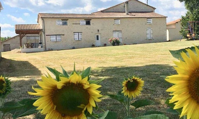 Pardaillan Cottage | Country house, private pool, near Duras and Eymet.