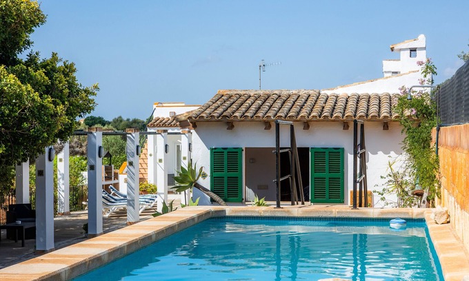 Cala Bona Villa | Country House "Sa Casa Des Pintor Miquel Vives 213" with Private Pool, 2 Terraces & Wi-Fi