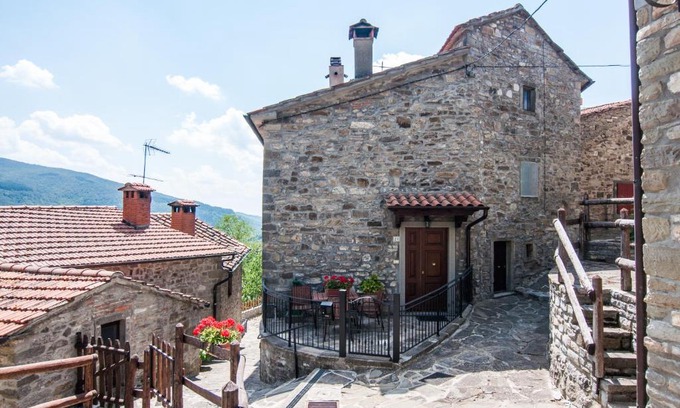 Chiusi della Verna Apartment | Country House Vezzano