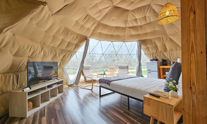 Jourdanton House | šCountry Side Stay In a Geodome 40 min. to San Antonioš„