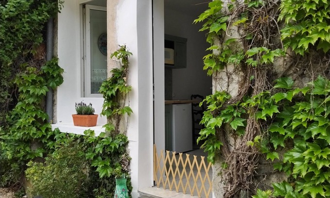 Sablonnieres Apartment | COUNTRY STUDIO - NEAR DISNEYLAND - VAL D'EUROPE - PARIS