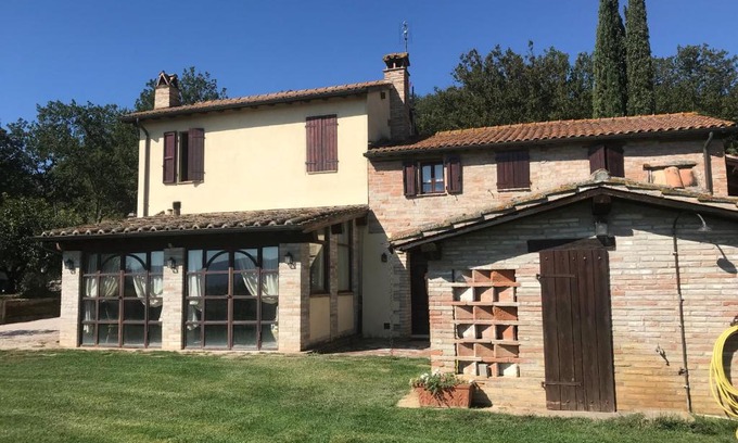 Perugia Apartment | Country Suite Home