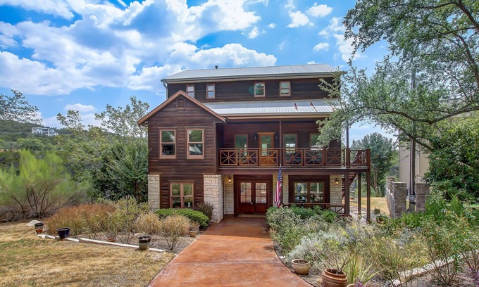 Volente House | Countryside 3-story home with game room, WFH office & guest house with kitchen