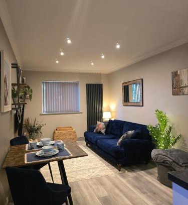 Sheffield Apartment | Countryside Apartment nr. Dore Train station