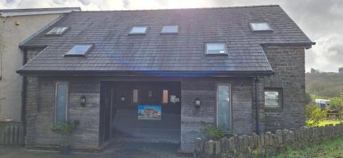 Skewen House | Countryside Cottage in Swansea near Gower