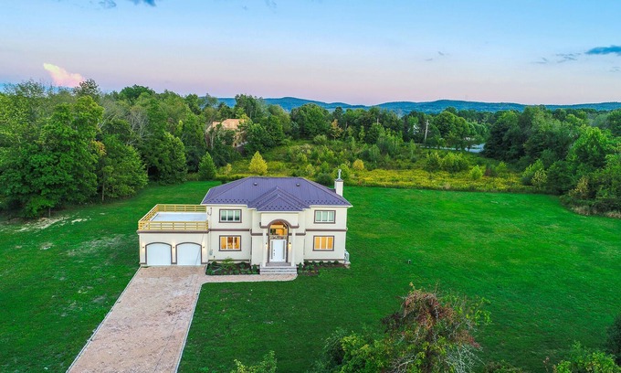 Warwick House | Countryside Lifestyle with the Comforts of Luxury