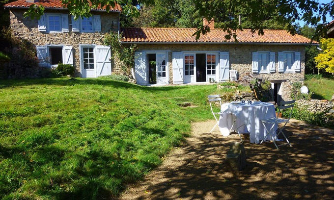 Cherier Cottage | Couples and family friendly, Mountain & vineyards, Arboretum, Heart of Nature