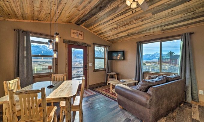 Livingston Cabin | Couples Retreat 1-Hour Drive from Yellowstone NP!
