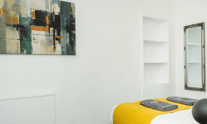 Murthill Apartment | Court Street by Central Serviced Apartments