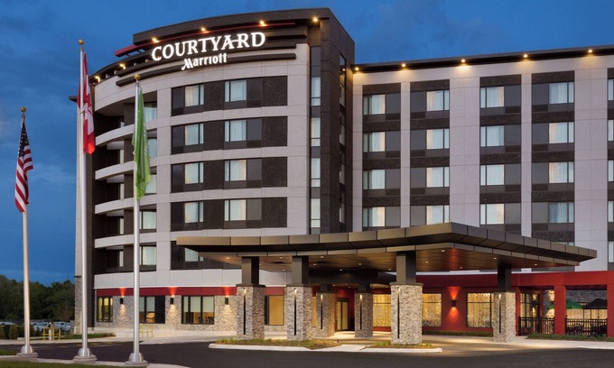 Meadowvale Village Hotel | Courtyard by Marriott Toronto Mississauga/West