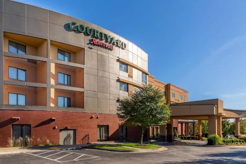 Beaumont Residential Hotel | Courtyard by Marriott Lexington Keeneland/Airport