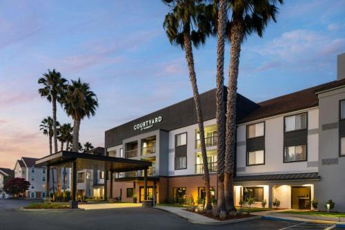 Milpitas Hotel | Courtyard Milpitas Silicon Valley