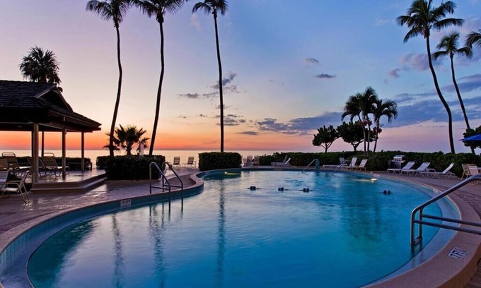 Moorings Condo | Coveted Naples Continental Club - Directly on the beach