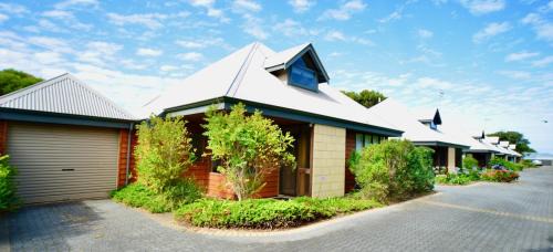 Augusta Ski Chalet | Cowrie Chalet