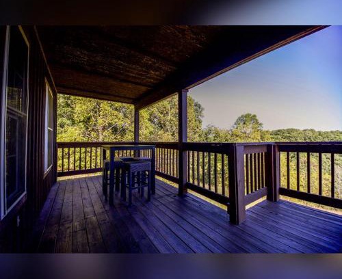 Logan House | Coyote - by The Chalets
