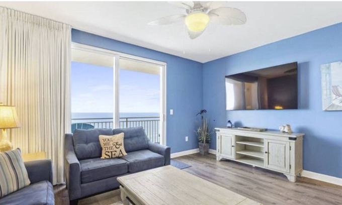 Miramar Beach Condo | Cozy 1 Bedroom, Beach Front Condo! Just listed! Beach Chairs Included!